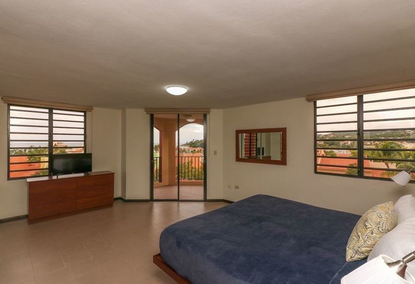 هتل The Plaza Suites