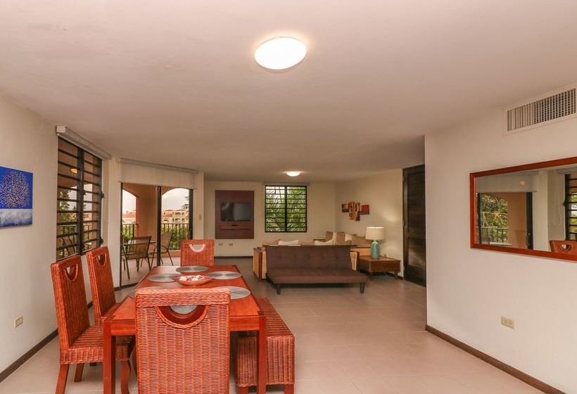 هتل The Plaza Suites