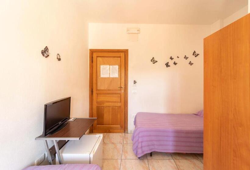 פנסיון L Aragosta