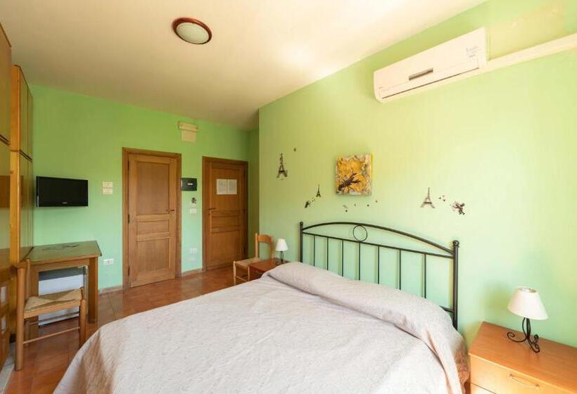 פנסיון L Aragosta