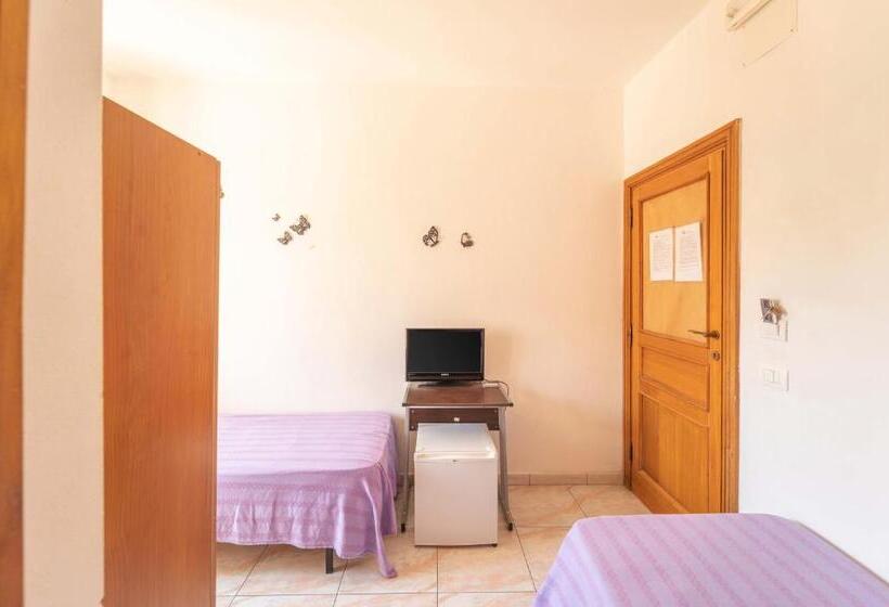 פנסיון L Aragosta