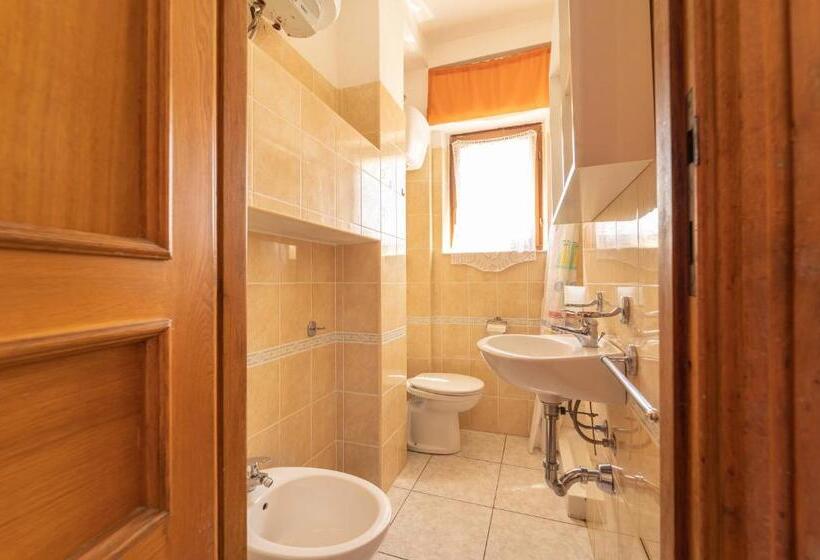 פנסיון L Aragosta