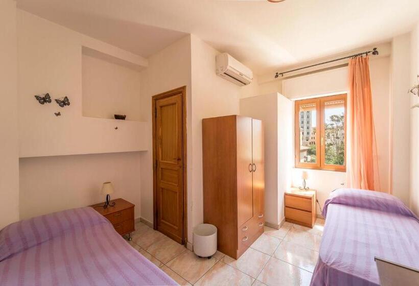 פנסיון L Aragosta