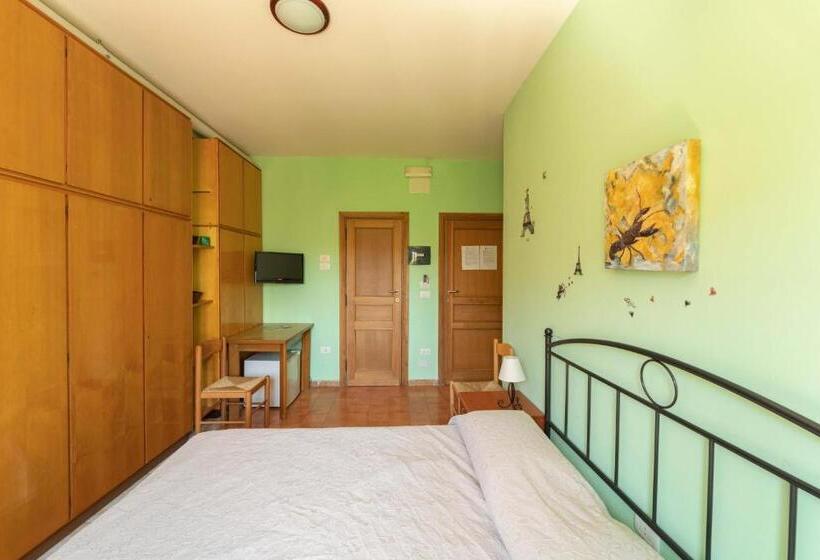 פנסיון L Aragosta