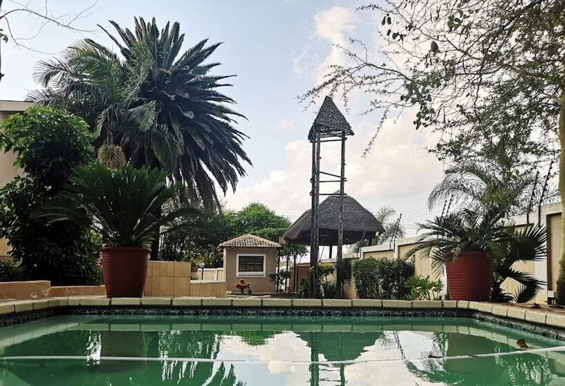 بنسيون The Catwalk Lodge