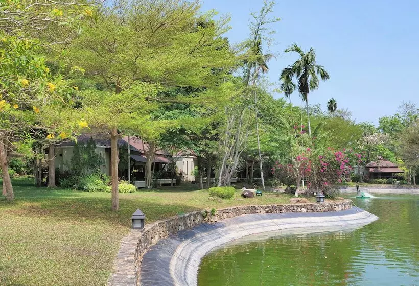 Victoria Cliff Hotel & Resort, Kawthaung