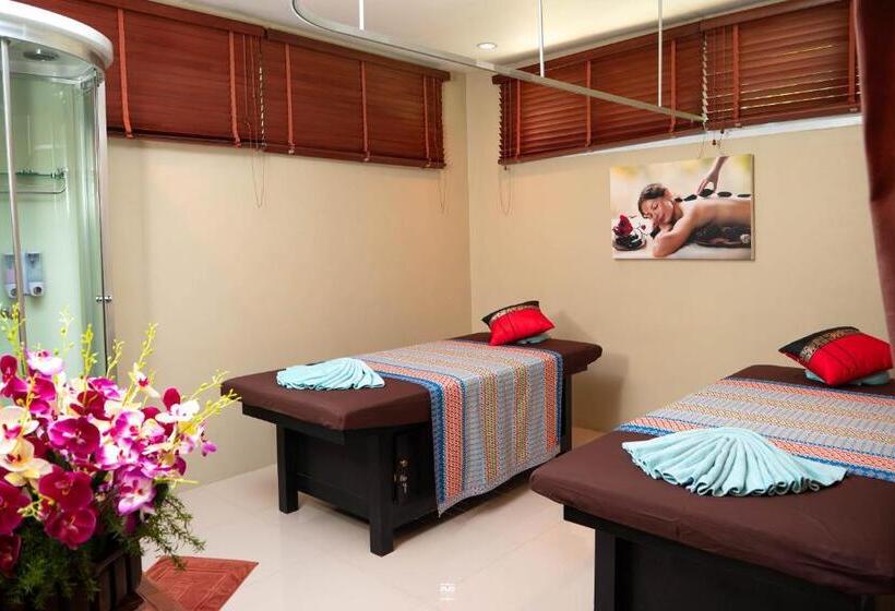 Victoria Cliff Hotel & Resort, Kawthaung