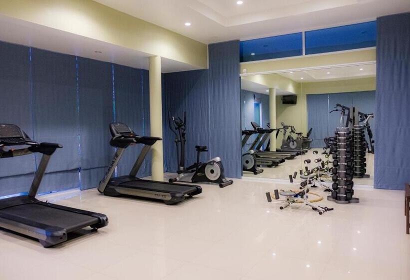 Victoria Cliff Hotel & Resort, Kawthaung