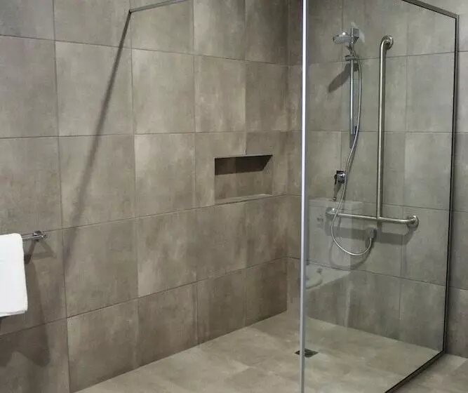 Euston Motel