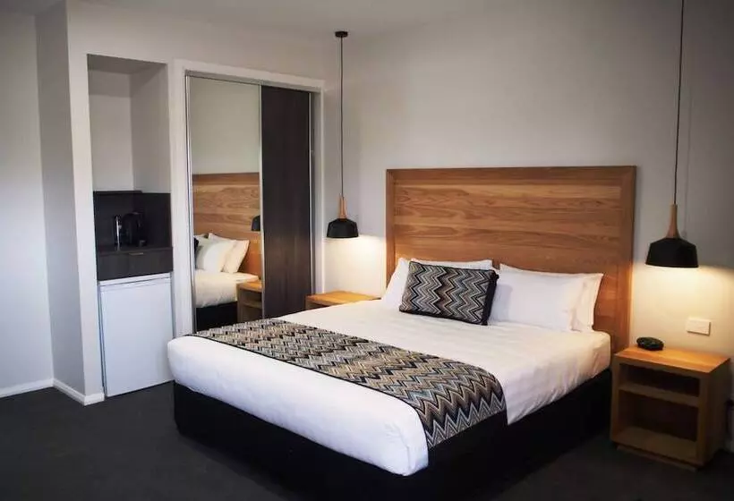 Euston Motel