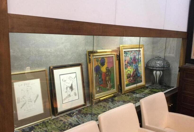 פונדק Kunsthaus