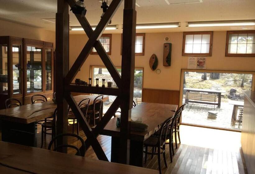 פונדק Kunsthaus