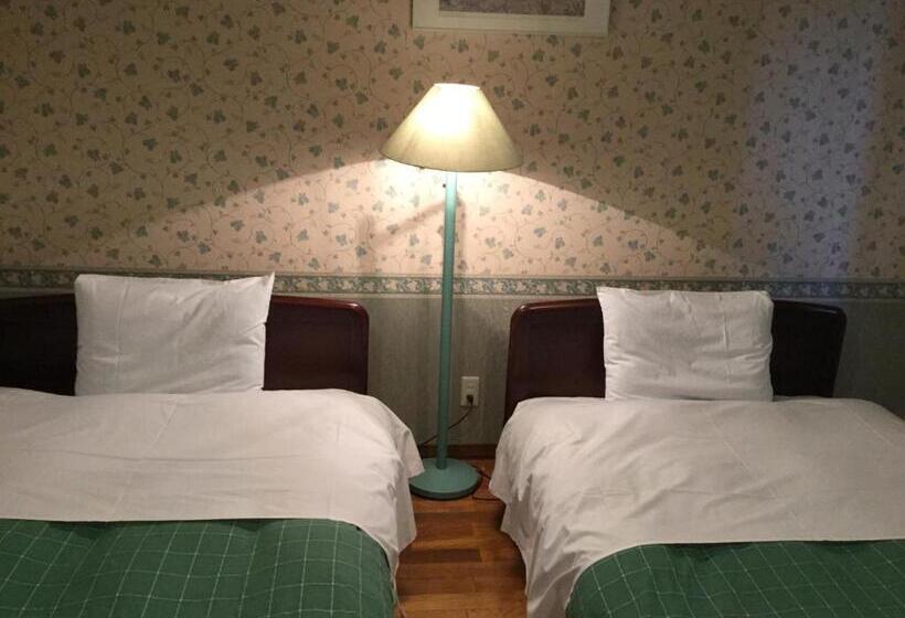 פונדק Kunsthaus