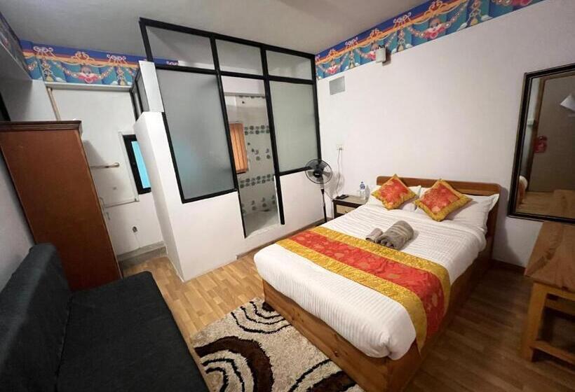 هتل The Boudha Inn