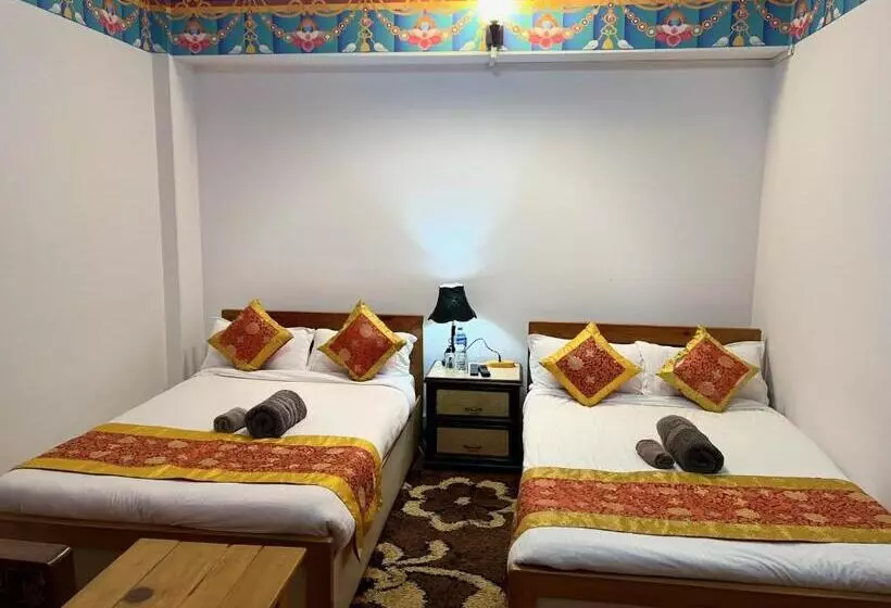 هتل The Boudha Inn