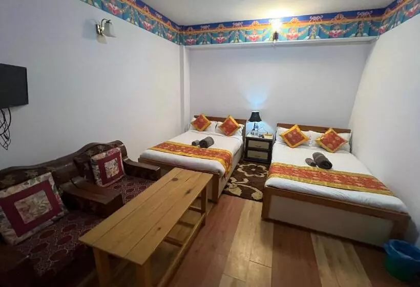 هتل The Boudha Inn