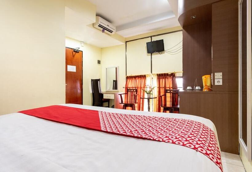 Отель Capital O 2023 Medan Ville