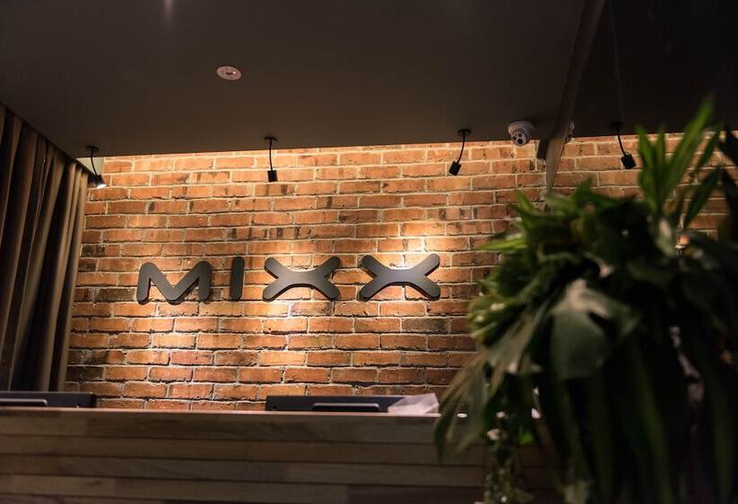 Mixx Express Hotel Sunway