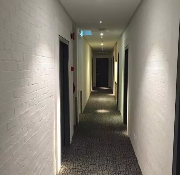 Mixx Express Hotel Sunway