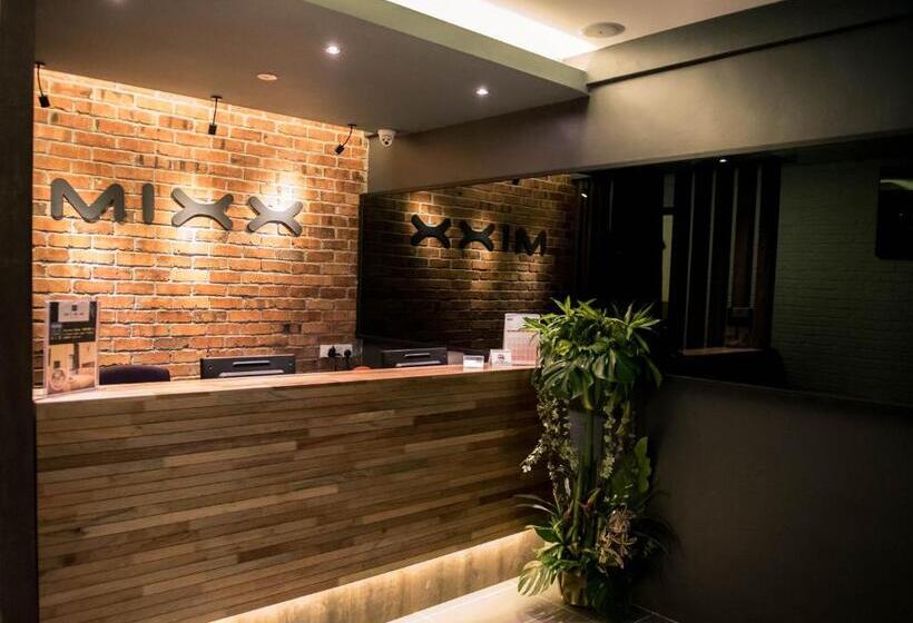 Mixx Express Hotel Sunway