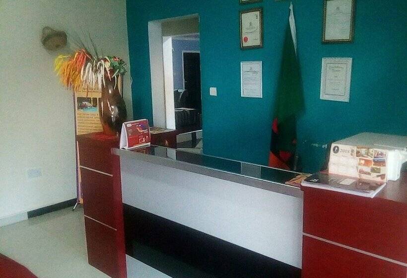 هتل Royal Olympia Lodges And Safaris Livingstone