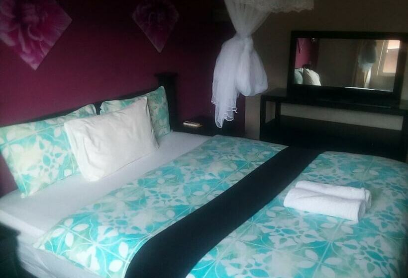 هتل Royal Olympia Lodges And Safaris Livingstone