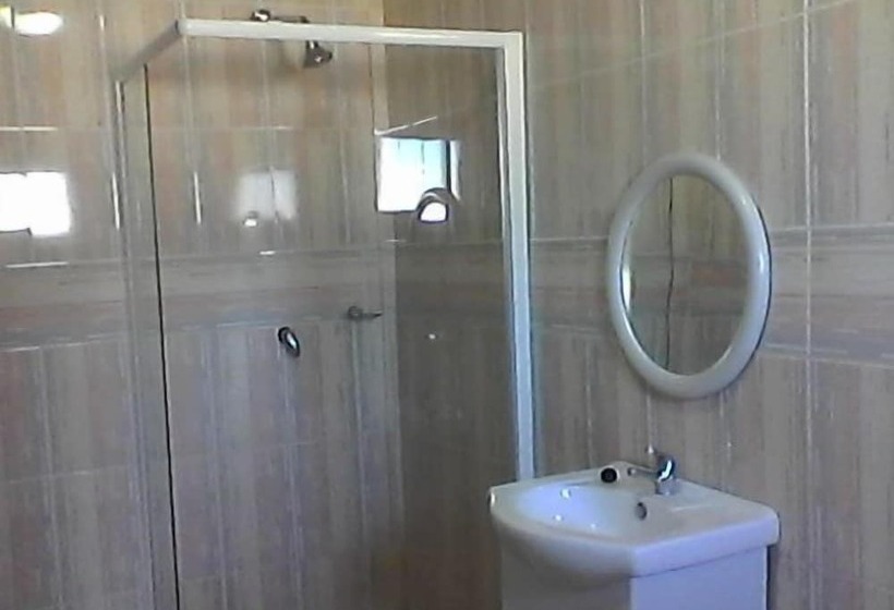 هتل Royal Olympia Lodges And Safaris Livingstone