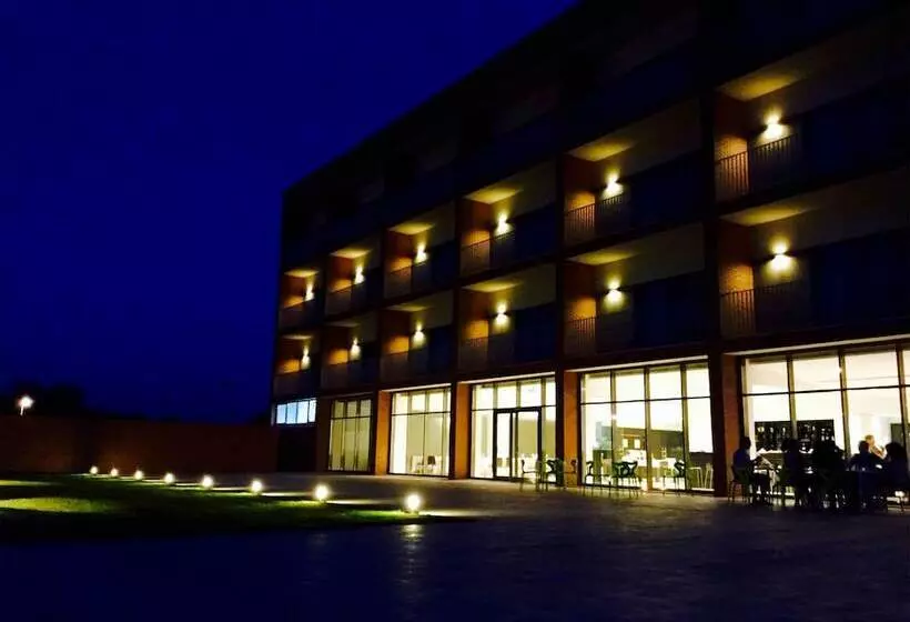 Inn Naples Airport