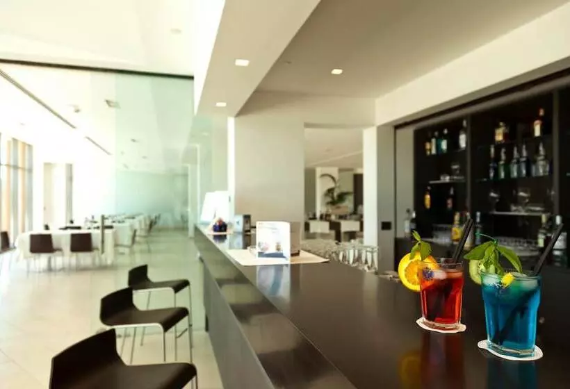 Inn Naples Airport