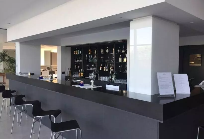 Inn Naples Airport