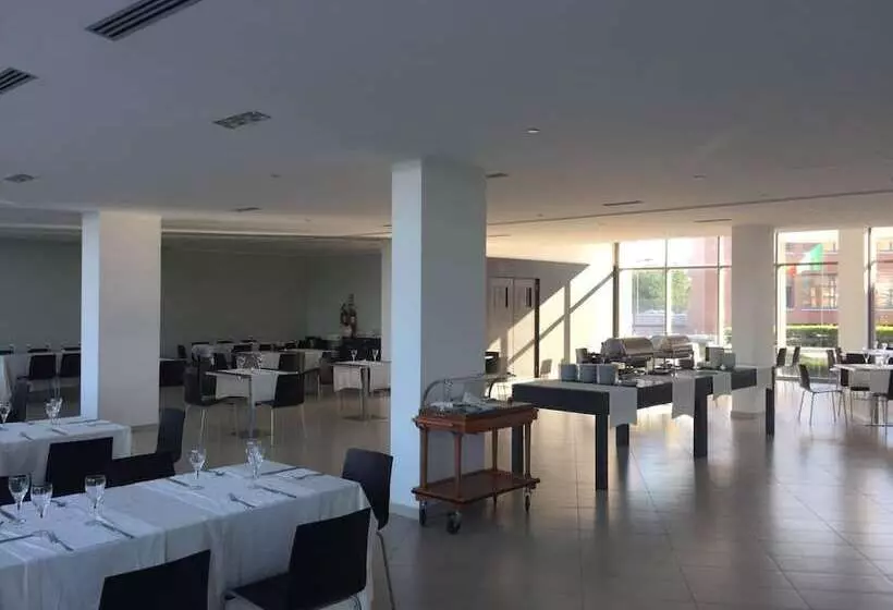 Inn Naples Airport