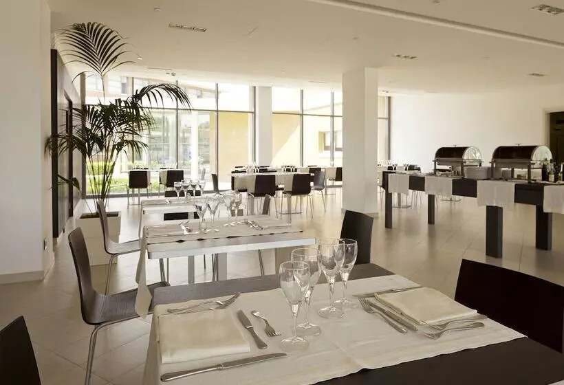 Inn Naples Airport