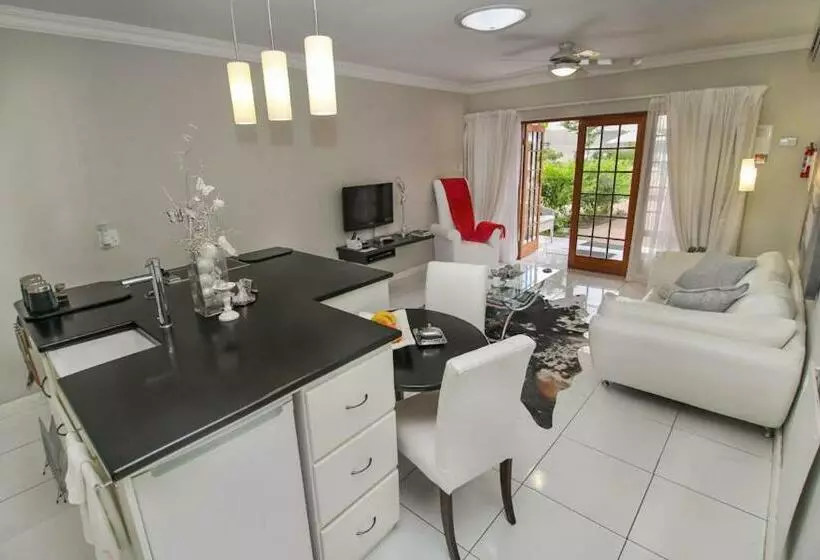 Montagu Four Seasons