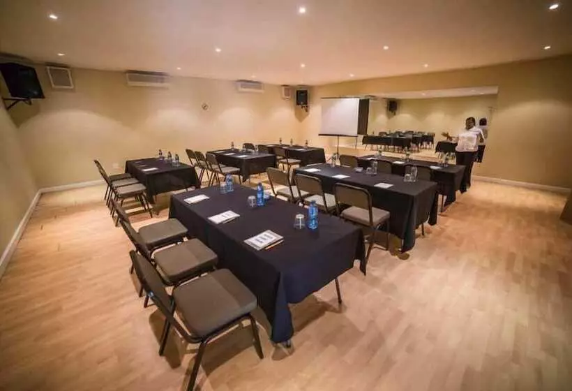 ペンション Acacia Guesthouse Klerksdorp