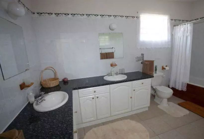 پانسیون Palm Paradise Guest House And Apartments
