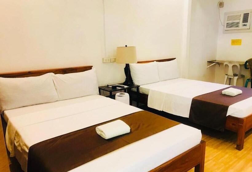 Pension (Hôtel basse catégorie) Santander Pebble Beach Resort