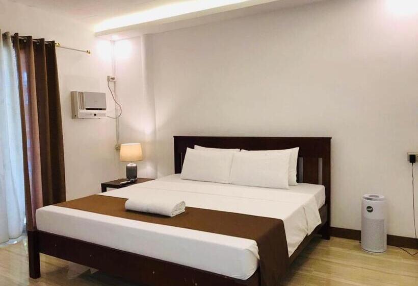 Pension (Hôtel basse catégorie) Santander Pebble Beach Resort