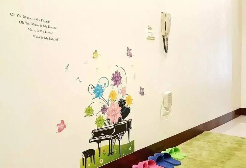 پانسیون Small Wide Home