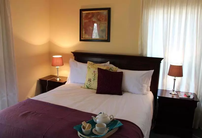 Phokeng Gardens Bed And Breakfast