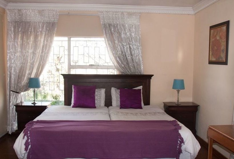 Phokeng Gardens Bed And Breakfast
