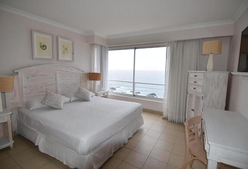 Hippocampus Resort & Spa