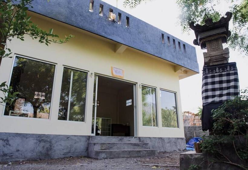 Segara Tegeh   Hostel