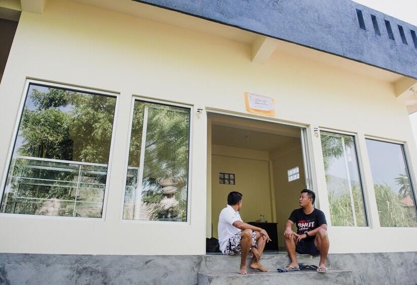 Segara Tegeh   Hostel