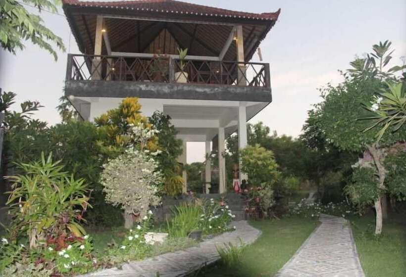 Segara Tegeh   Hostel