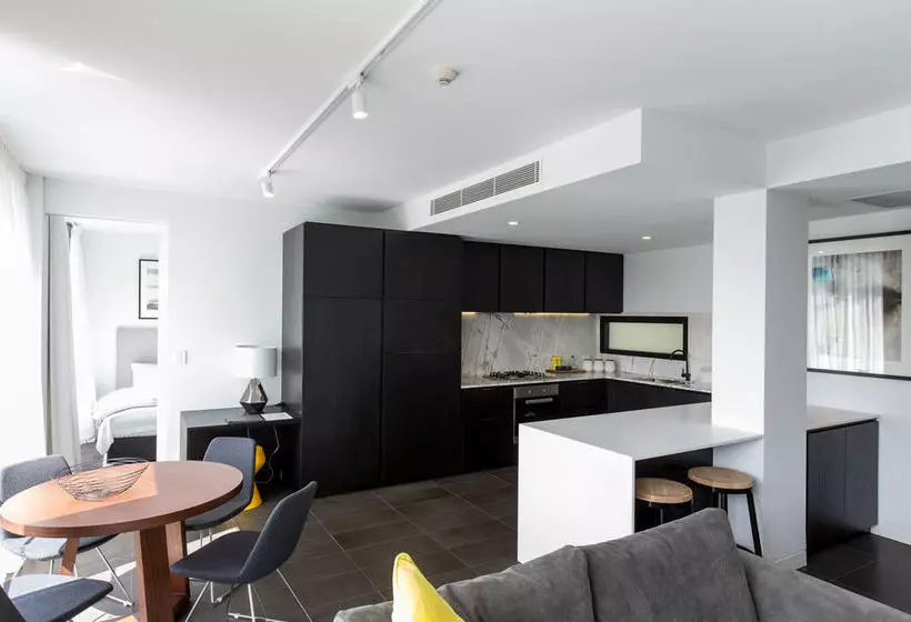 Apartment East Central