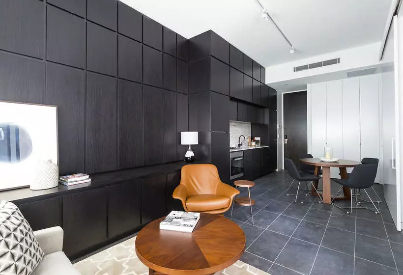 Apartment East Central