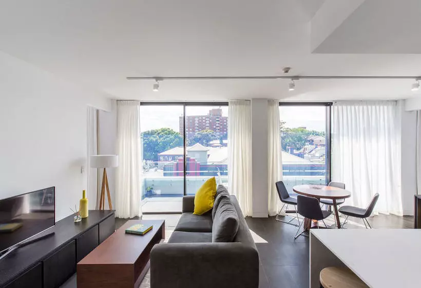 Apartment East Central