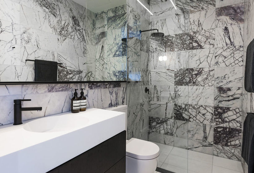 Apartment  East Central