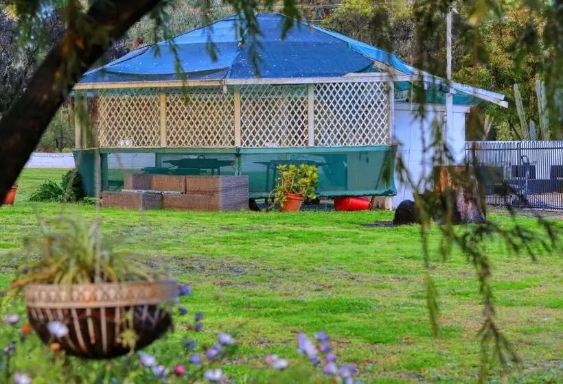 Azalea Motel