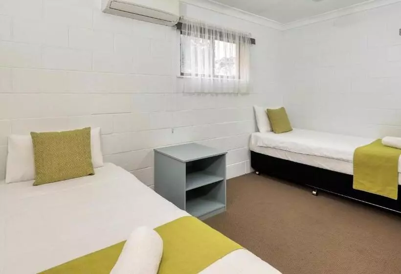 Azalea Motel
